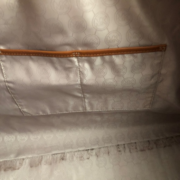 Michael Kors Duffle Bag - Picture 7 of 8